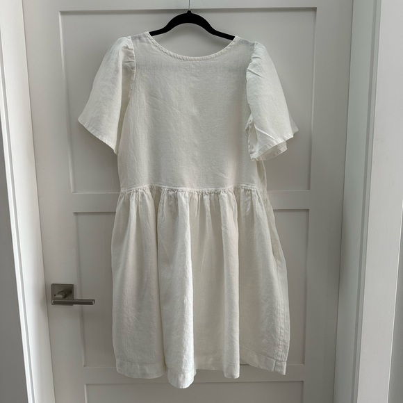 Shelter’s mini Agnes dress in white. 100% linen. Size small. - Picture 7 of 8